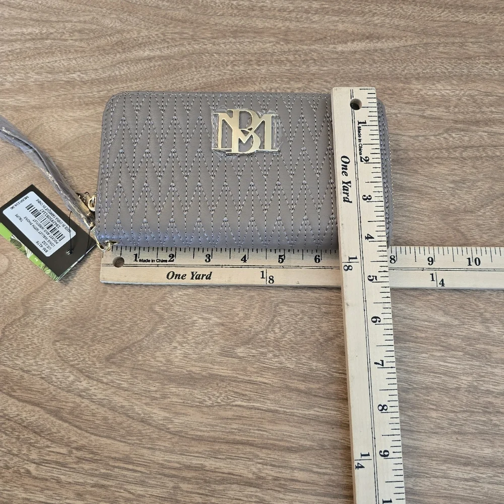 Badgley Mischka Wallet Long with Phone Pocket Wristlet Taupe 8" x4" - Picture 12 of 14